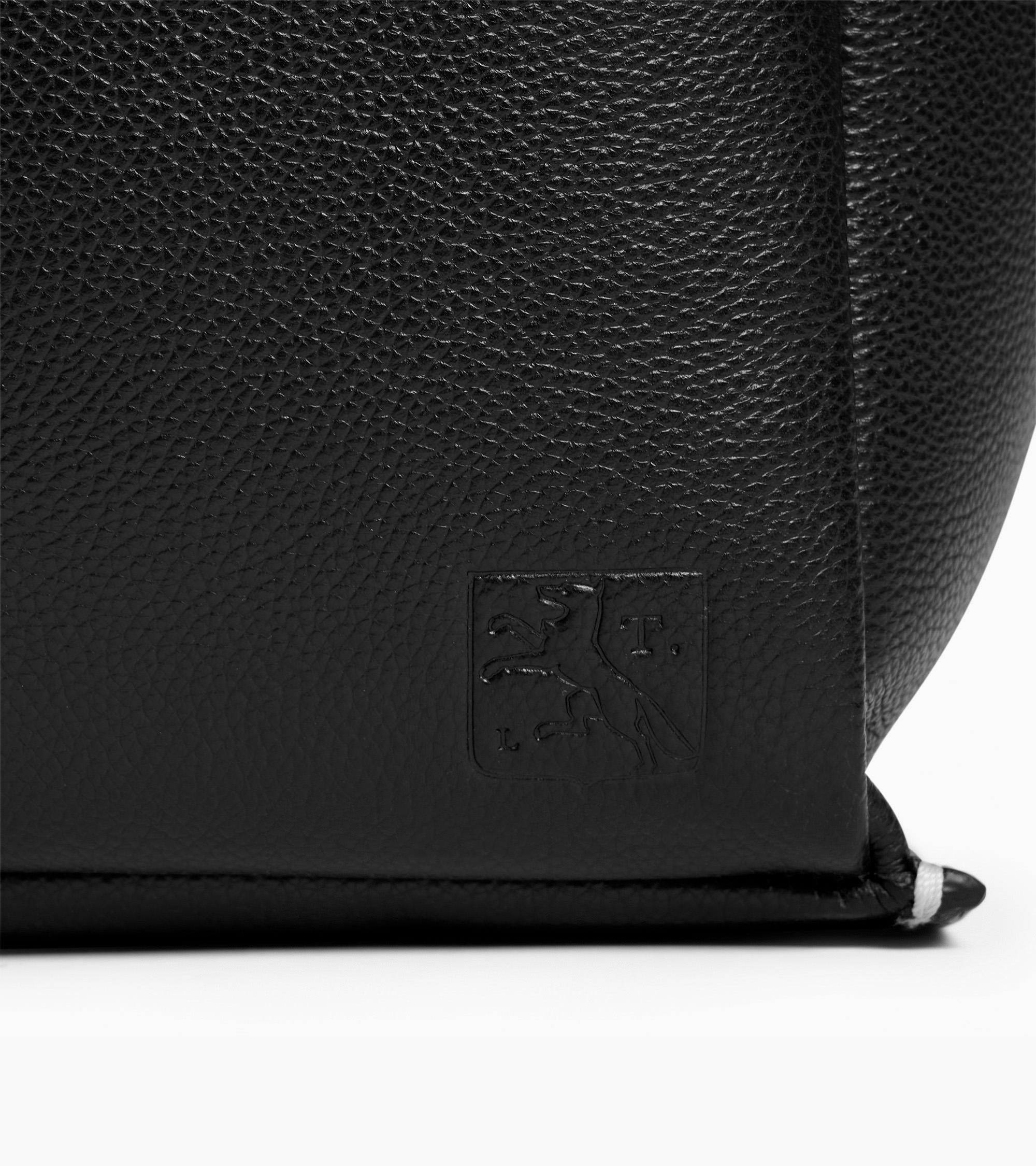 Kleine Handtasche Elena aus genarbtem Leder