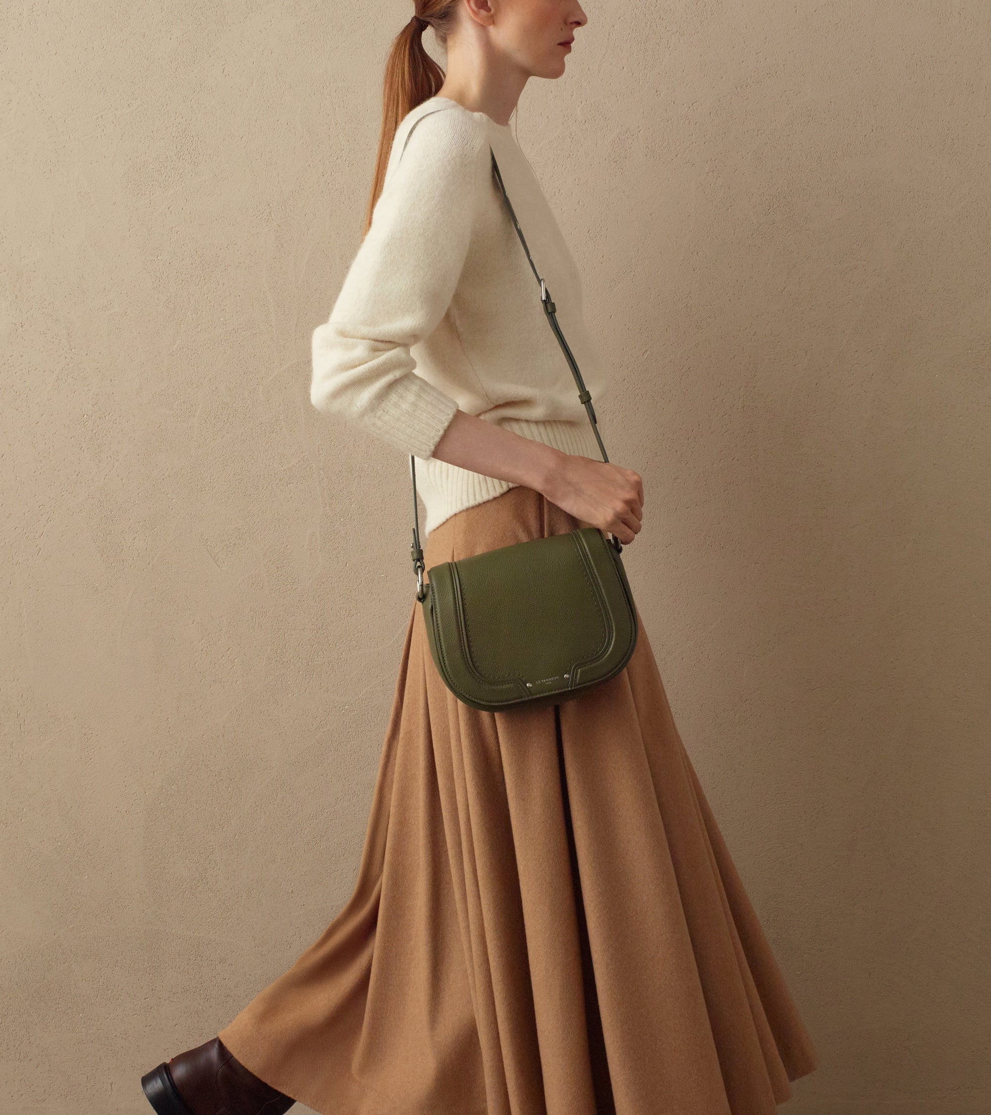 Sac bandoulière moyen modèle Ella en cuir grainé