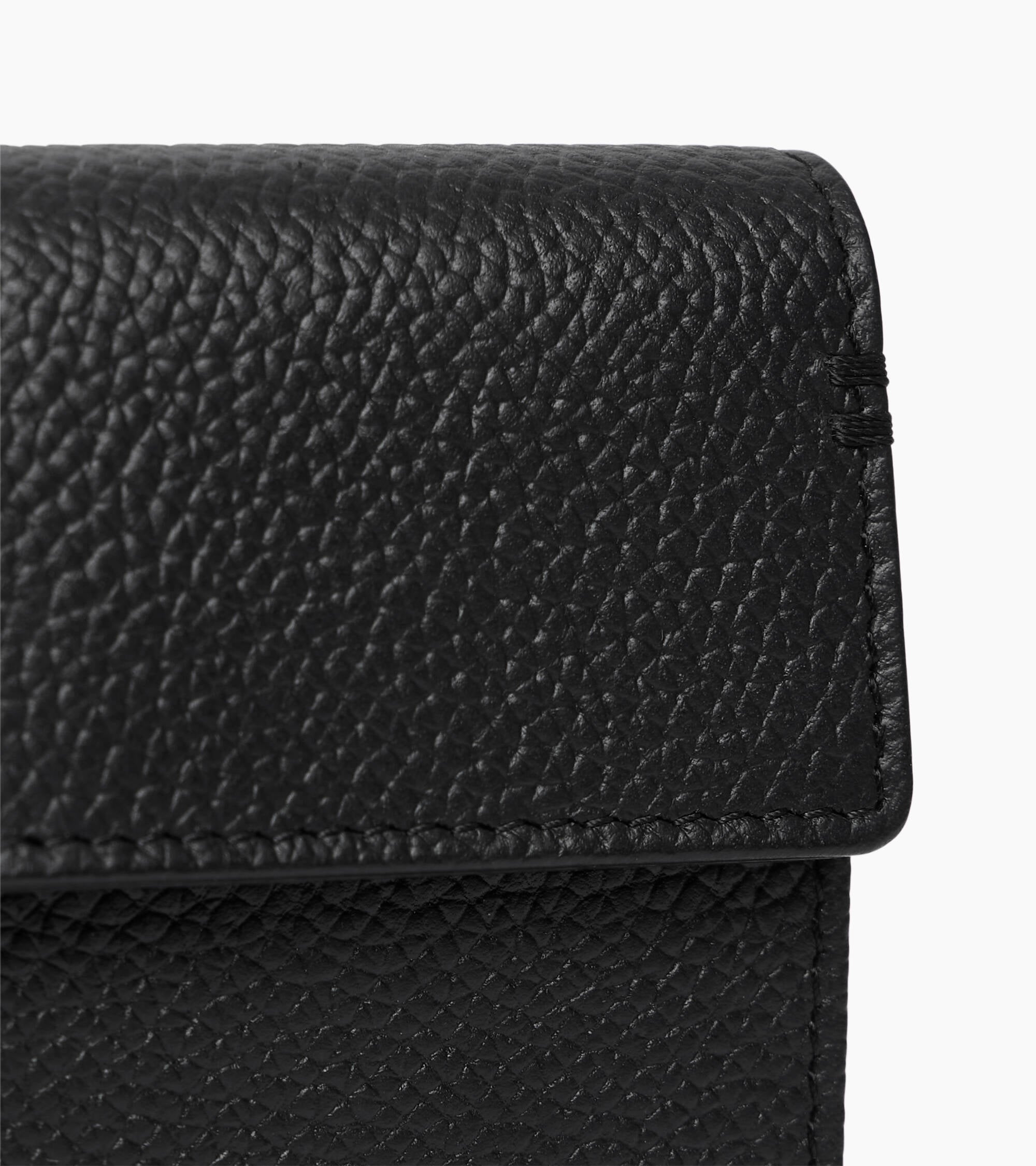 Lucien key case with flap in grained leather